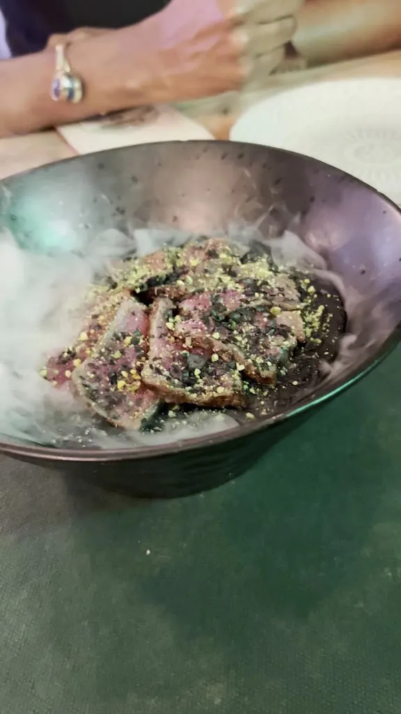 Roya Musawi_Abrasador Niágara's_Callosa de Segura_review