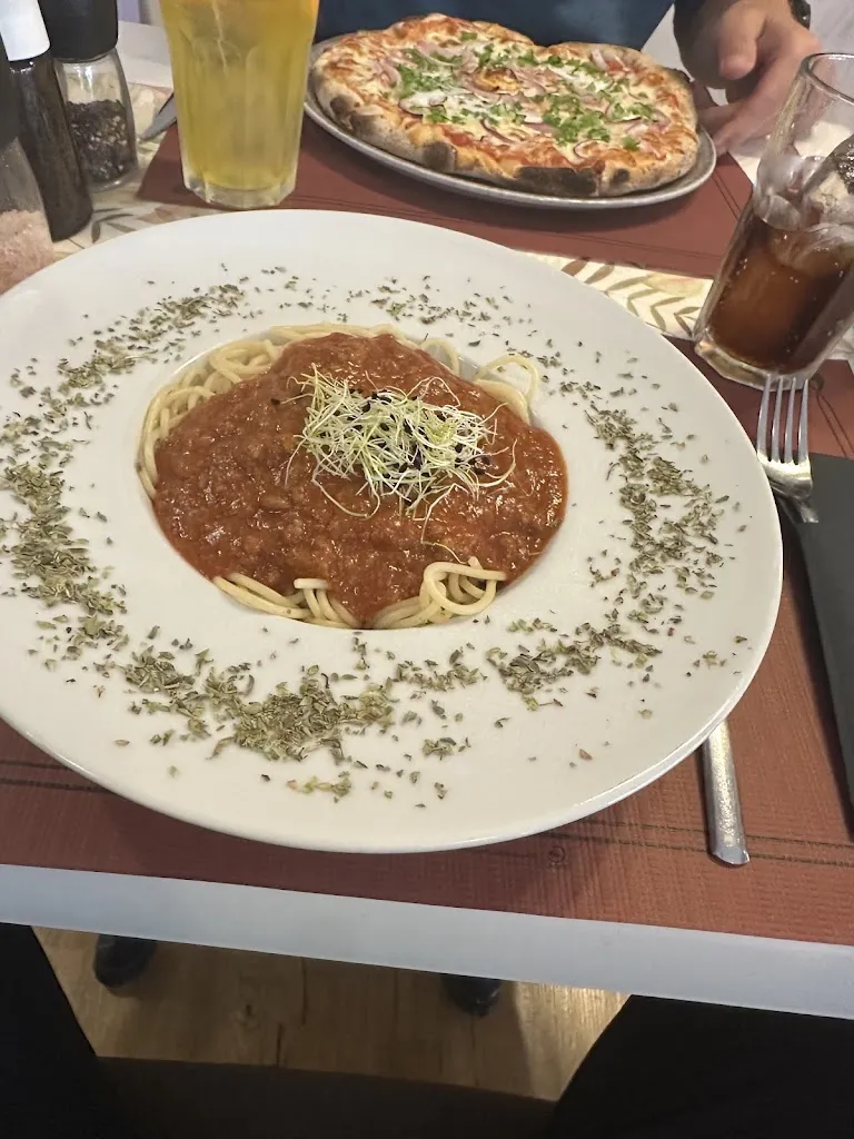 Jan Kynčl_Restaurante y Pizzería La Fuente_Alcúdia_review