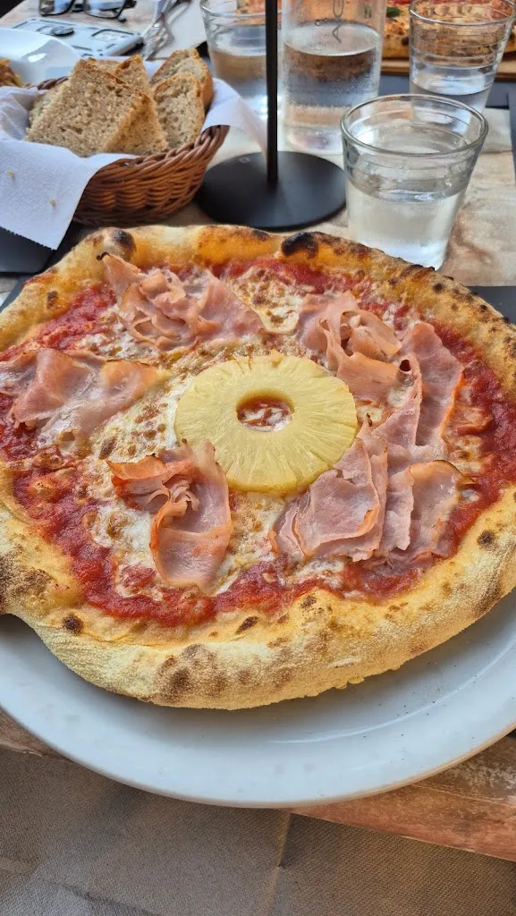 Kirsty Goddard_Sa Caseta_Alcúdia_review