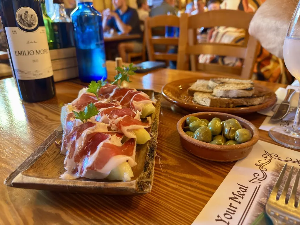 Christian Schemann_Mesón Ca´n Torrat _Calvià_review