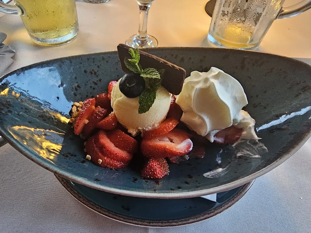 Menu_THE HIDDEN KITCHEN is now Emma‘s in the Harbor of Port Andratx_Andratx_immagine_5