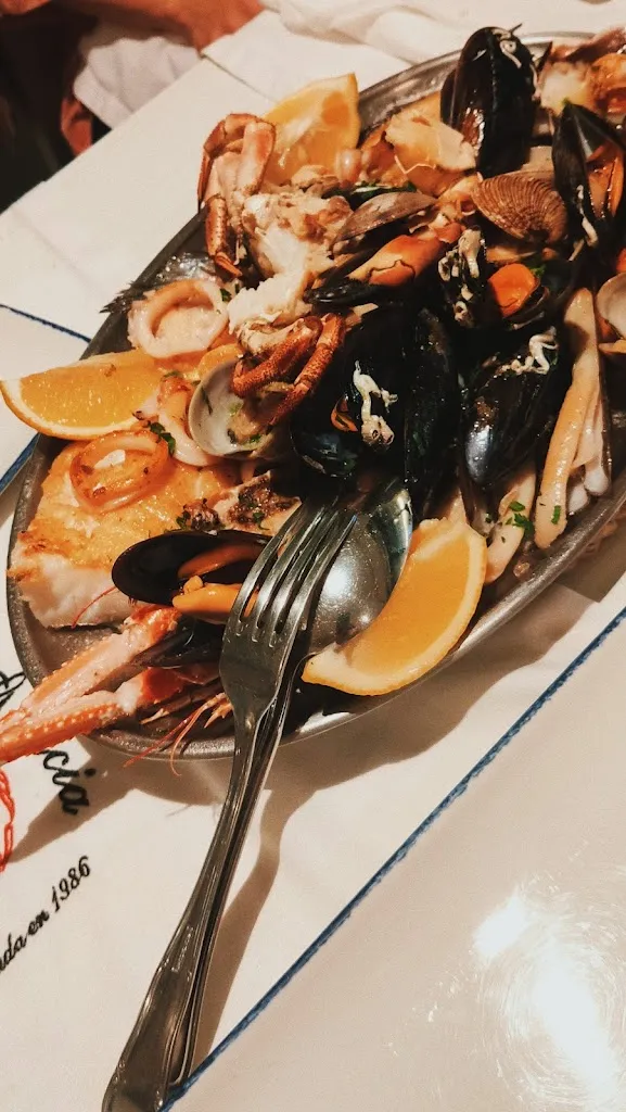 Alesia Dizpro_Marisquería Galicia_Andratx_review