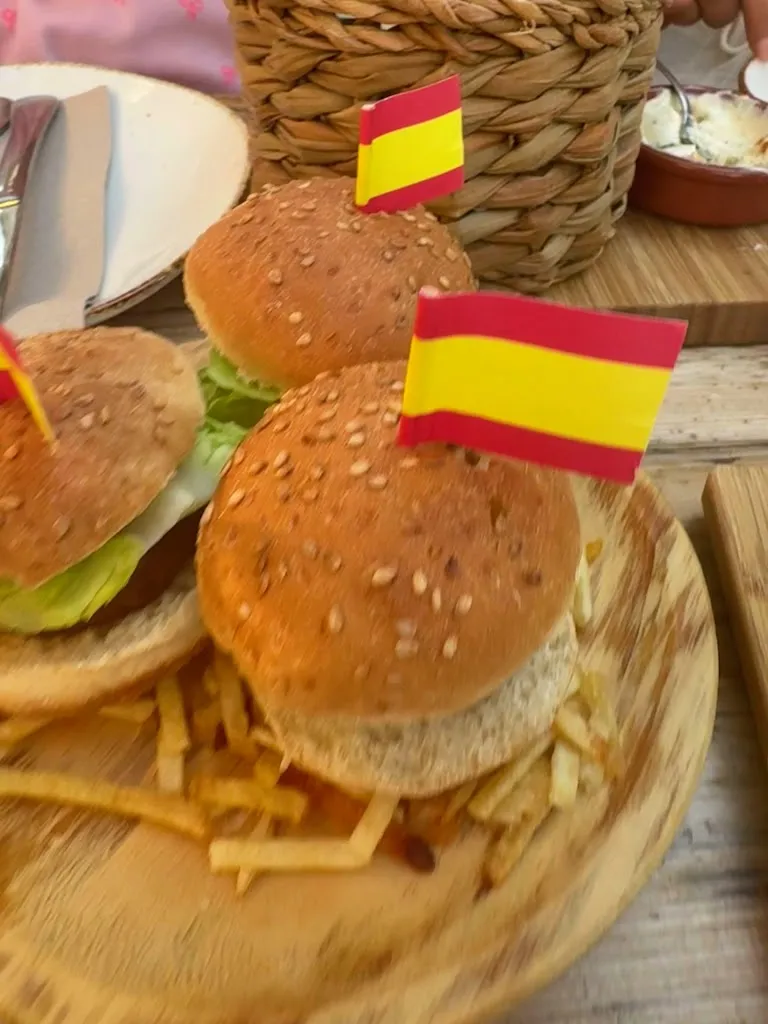 Ferns Wine & Tapas_Andratx_slider_image_2