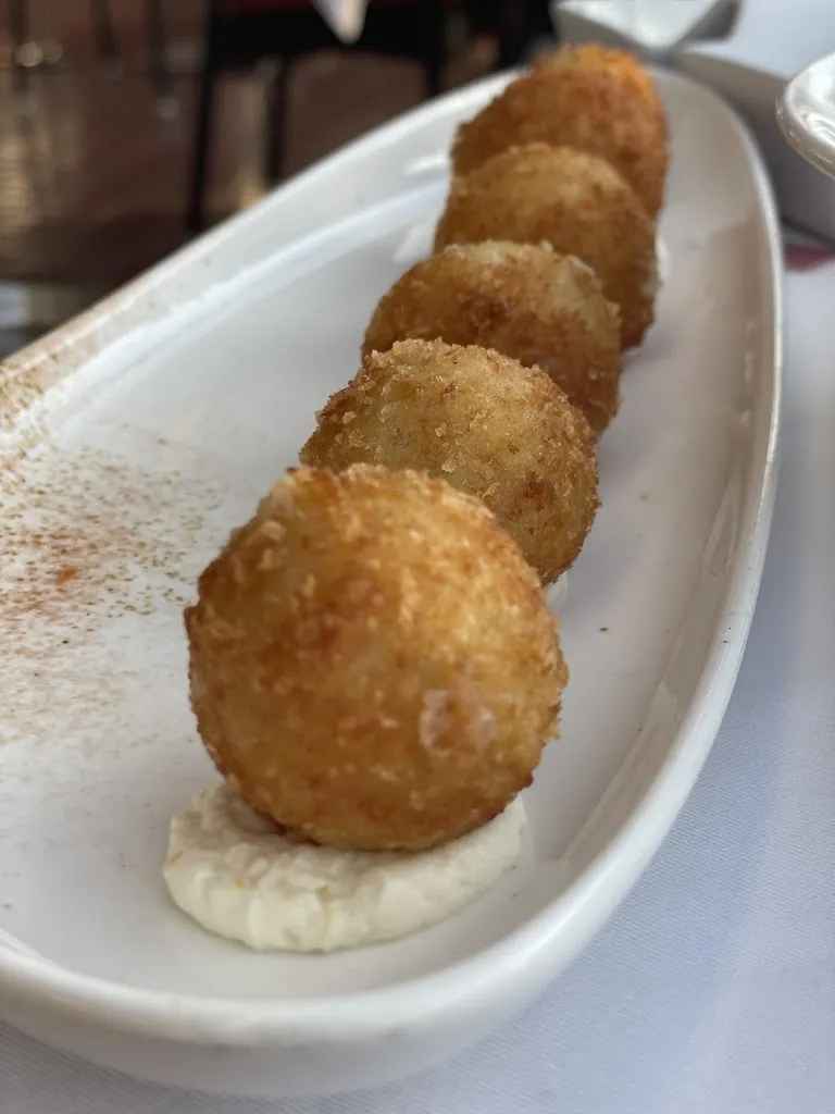 etienne van der giessen_Restaurante Miramar_Andratx_review