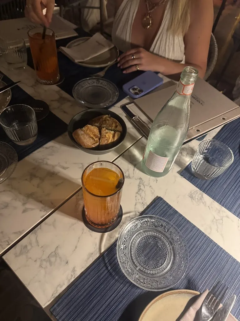 Emma Sampson_La Universal Port d´Andratx_Andratx_review