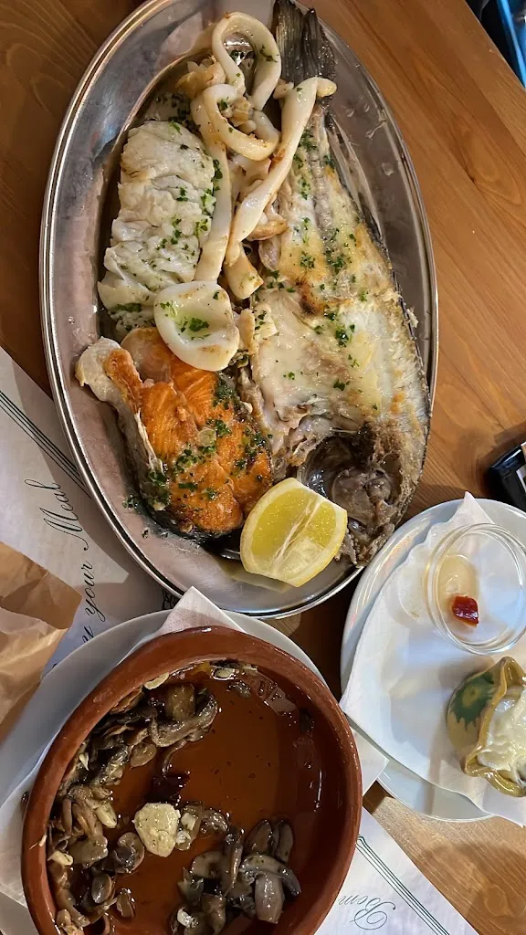 Ioana Letitia-Catalina_La Tapa Granaína_Andratx_review