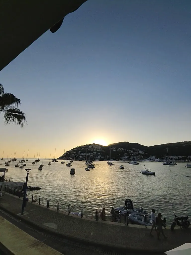 Laura_House of Sunset_Andratx_review