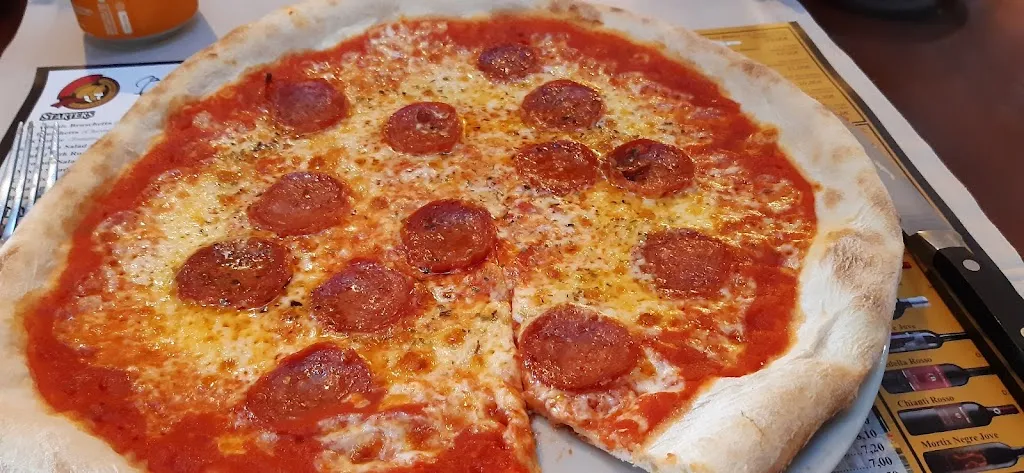 Mark Doel_Bar Es Club_Campanet_review