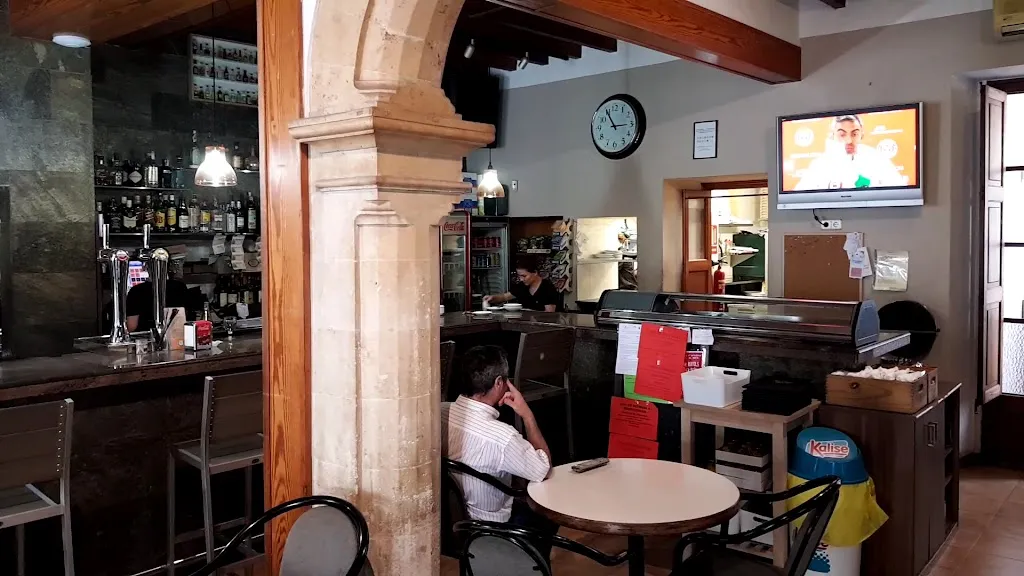 Bar Es Club_Campanet_slider_image_2