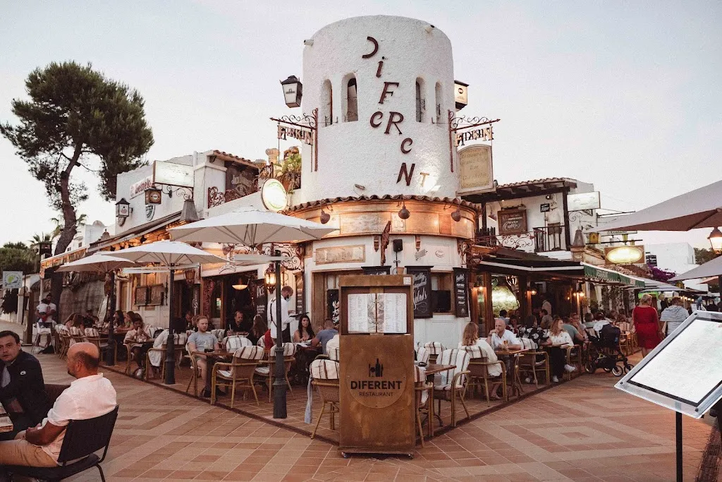 Diferent restaurant in Cala d'Or