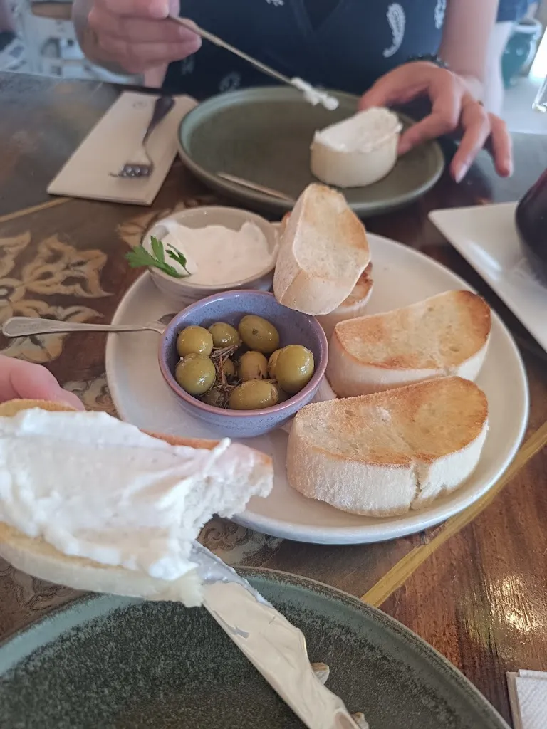 Jenny_Churchill’s_Cala d'Or_review