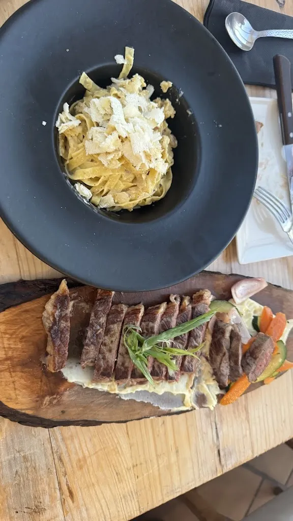 Jionni Jaffee_La Loba_Cala d'Or_review