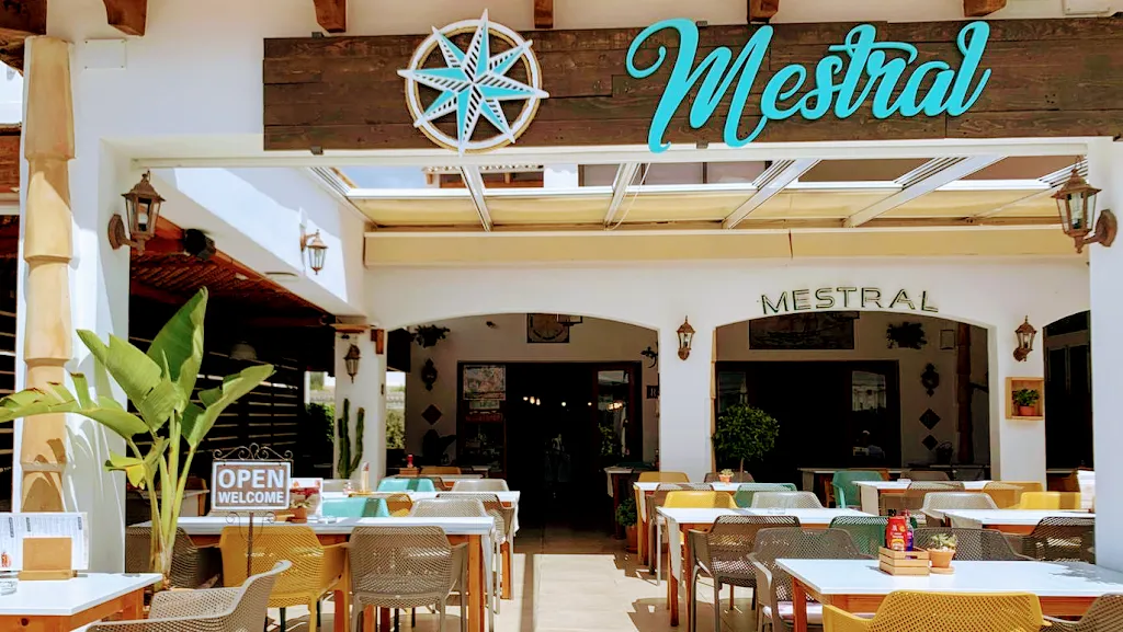 Restaurante Mestral_Cala d'Or_slider_image_1