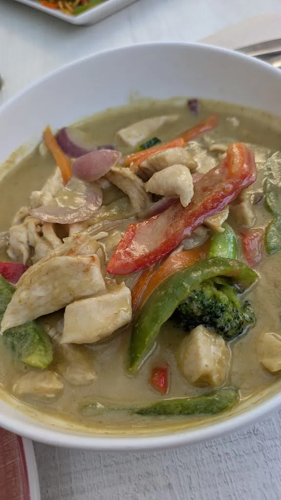 Stephen Costello_Indiana John's_Cala d'Or_review