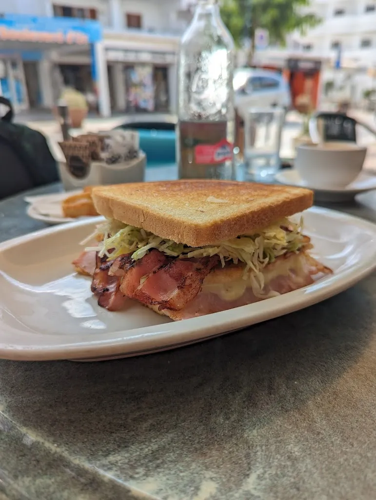 Menu_Cafetería Neptuno_Cala d'Or_image_9