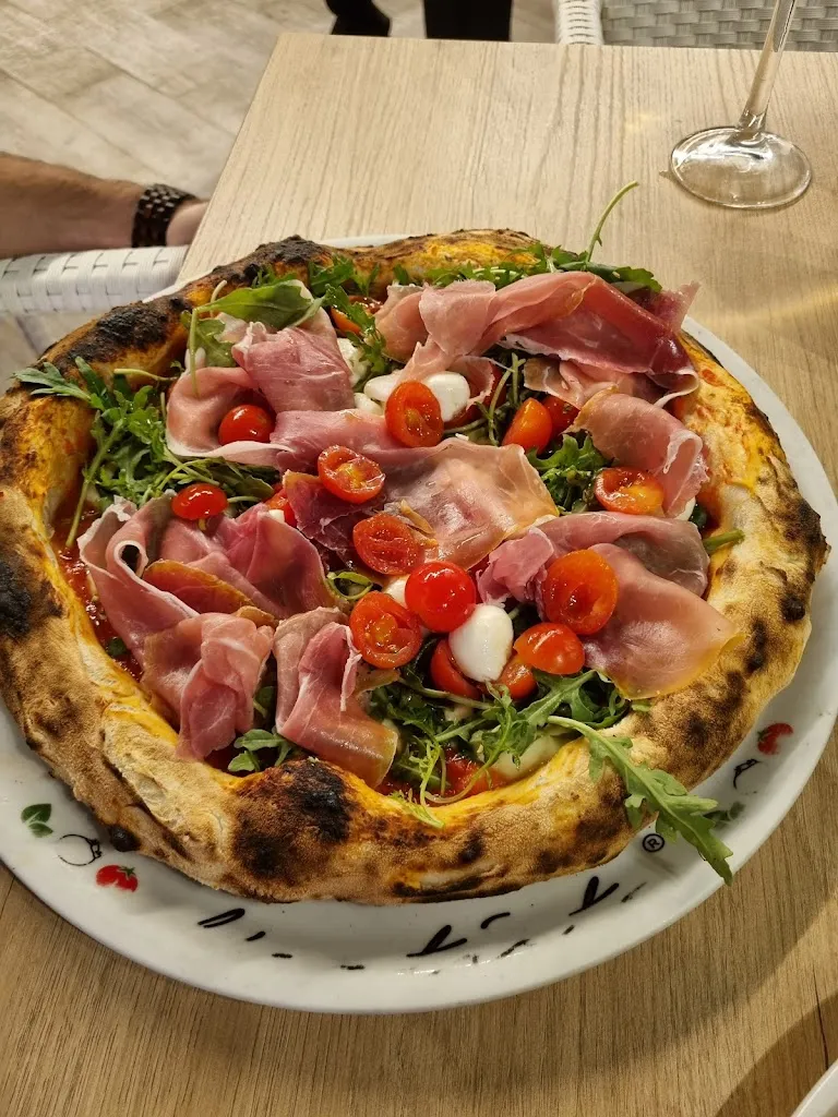 Kristina Milojevic_L'Artista Pizzeria Napoletana 