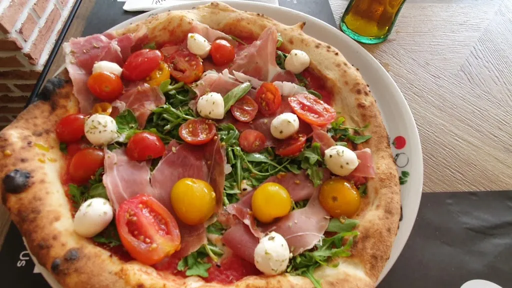 L'Artista Pizzeria Napoletana 