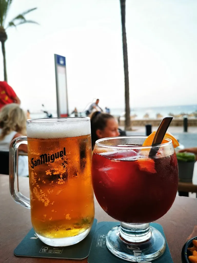 Adelina D_Flip Flop Bar_Can Pastilla_review