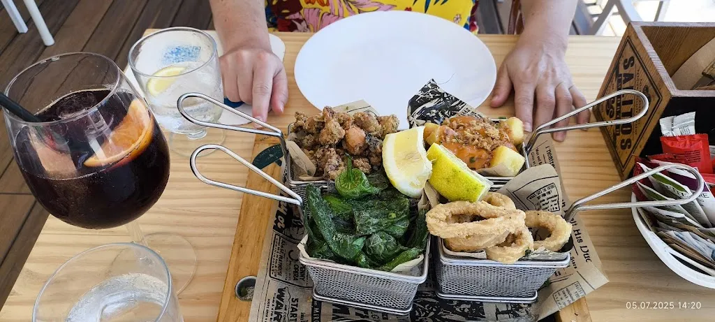 Victor Trufin_Beach Club y Cocktail Bar La Pedrisa_Can Pastilla_review