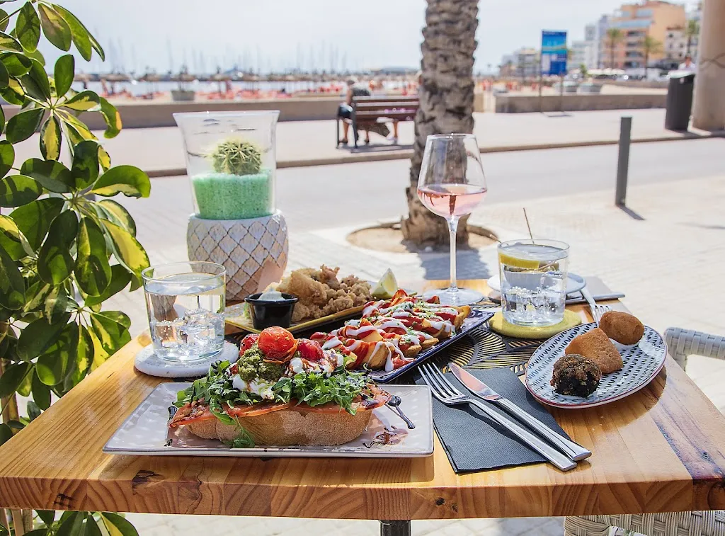 Palms restaurant by the beach_Can Pastilla_slider_image_3