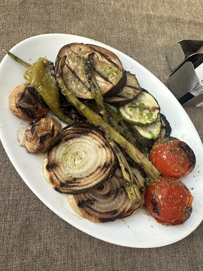 Ece Yuca_Sa Farinera_Can Pastilla_review