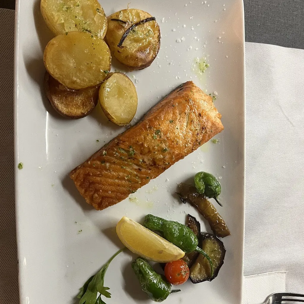 Aziz Adil_Sardinia Bar & Restaurant_Can Pastilla_review