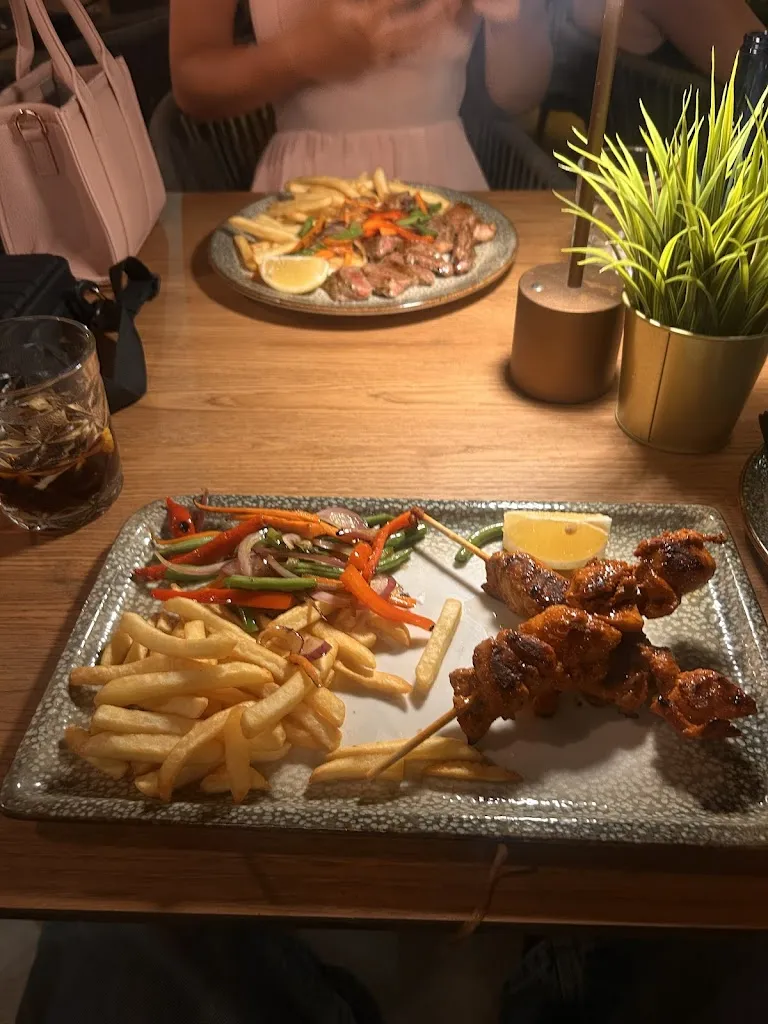 Harry Tombs_Golden Tap_Can Pastilla_review