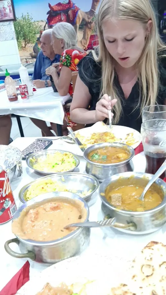 Honey curry house and pizza_Can Pastilla_slider_image_2