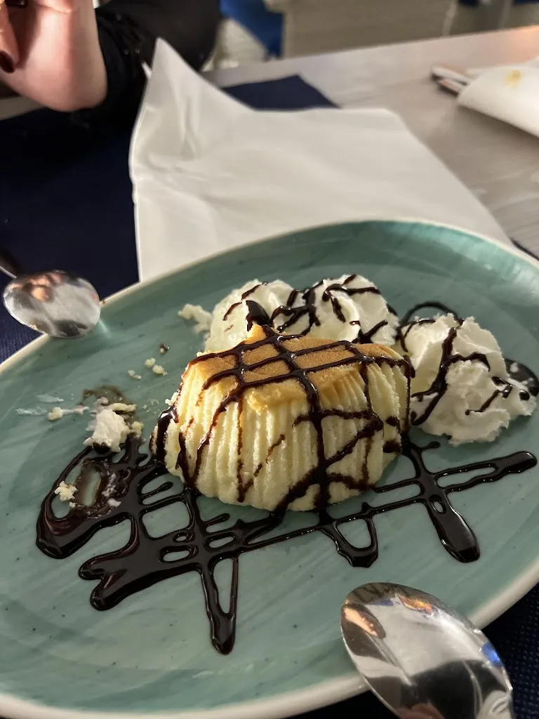 Lukas Labanc_Blue Marine restaurant_Can Picafort_review