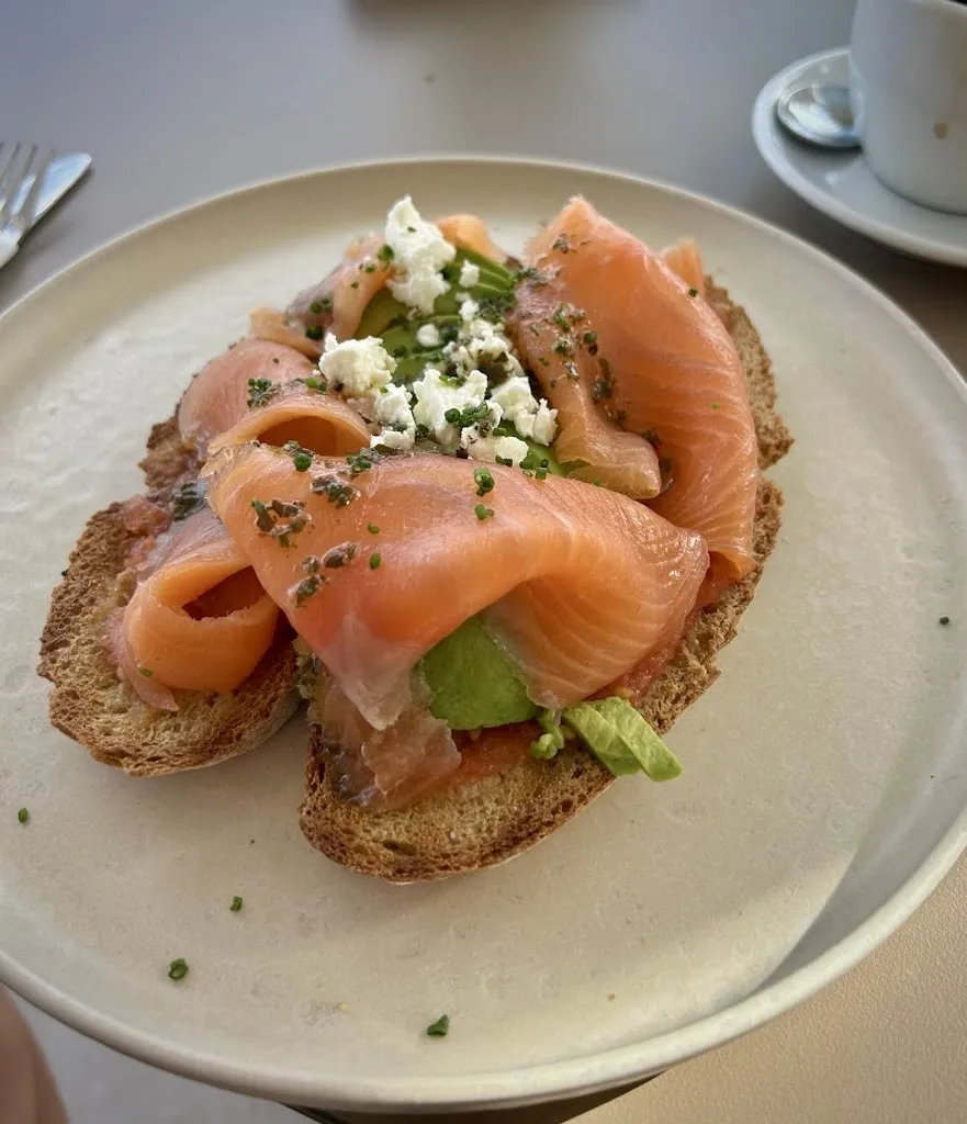 David and Julie Scotland_Mar de Gost by SanRemo_Can Picafort_review