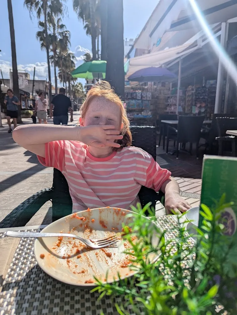 Magdalena Dawczak_Petit San Remo_Can Picafort_review