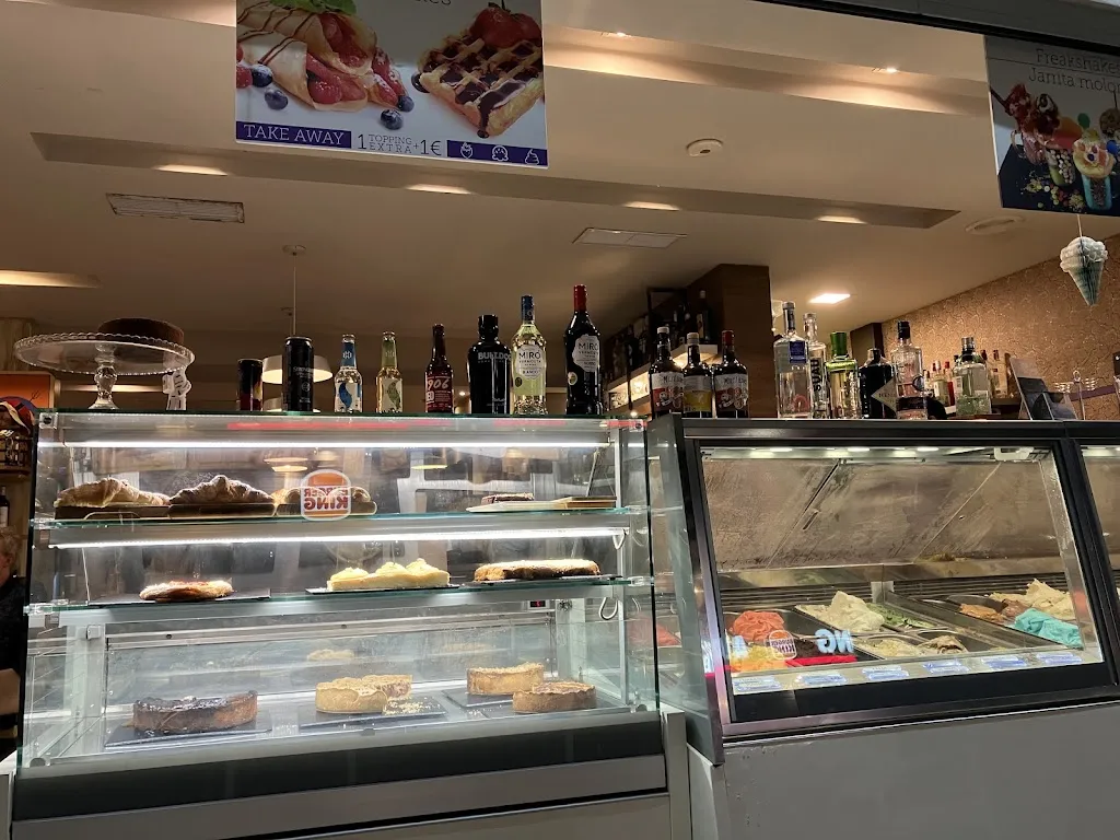 Petit San Remo restaurant in Can Picafort