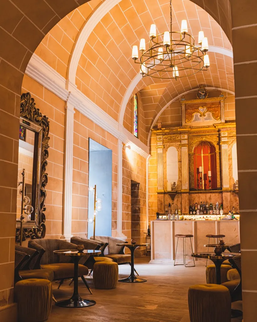 Cova Negra Restaurant_Capdepera_slider_image_1