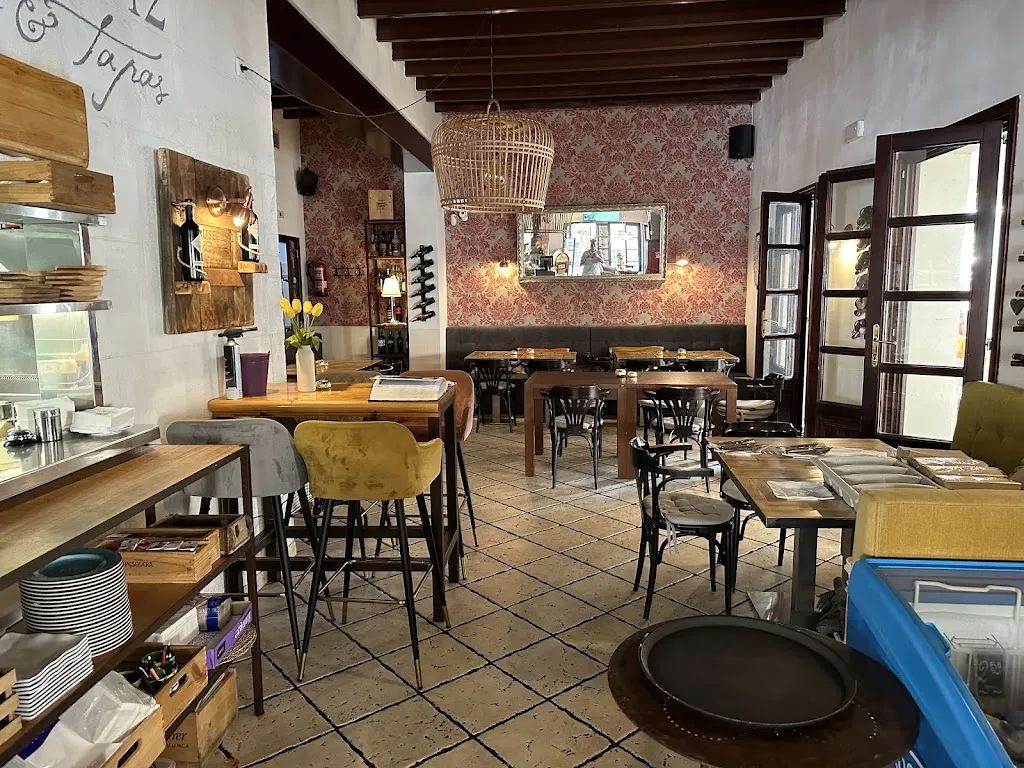 Nou Segle 12 restaurant in Capdepera