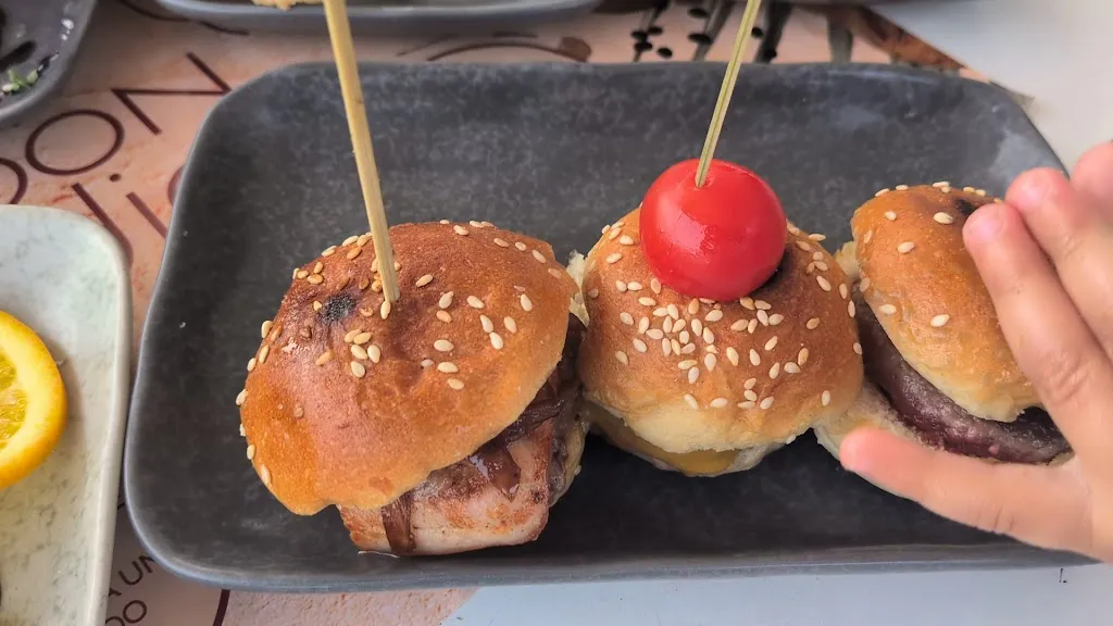 Alexander Schank_Euforia Tapas_Capdepera_review