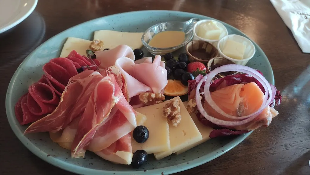 Menu_Noahs Lounge_Capdepera_image_7