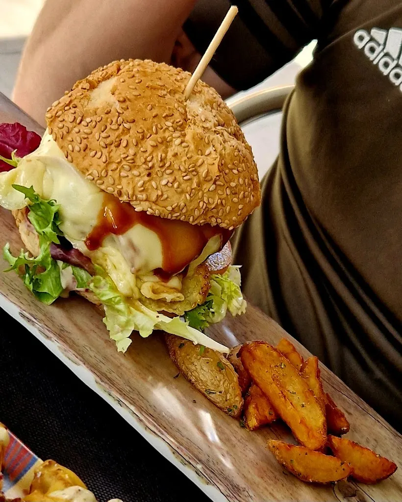 Melissa Makin_BAR PERE_Callosa de Segura_review