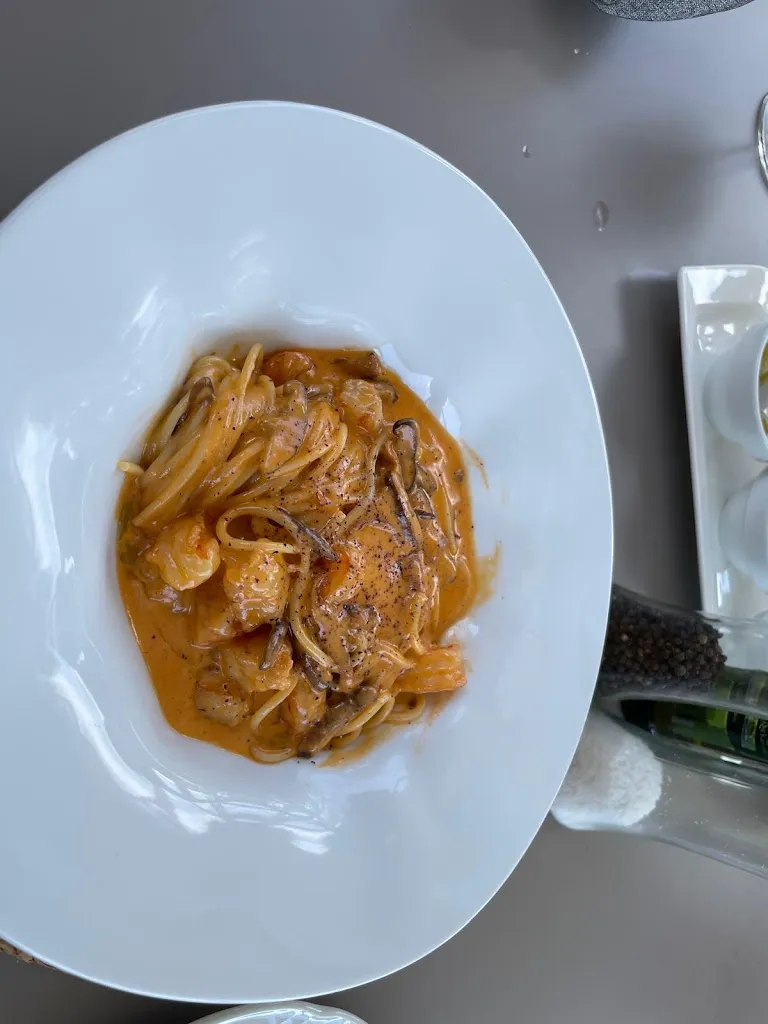 May Sunflower_Restaurante Cala Rotja_Capdepera_review