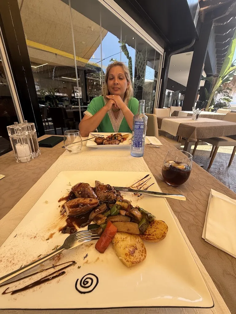 George_Restaurante Paradise_Capdepera_review