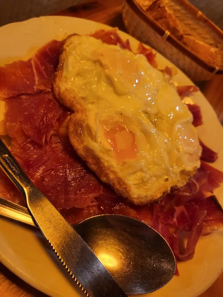 Stevan Jacovic_La Cañada_Cañada_review