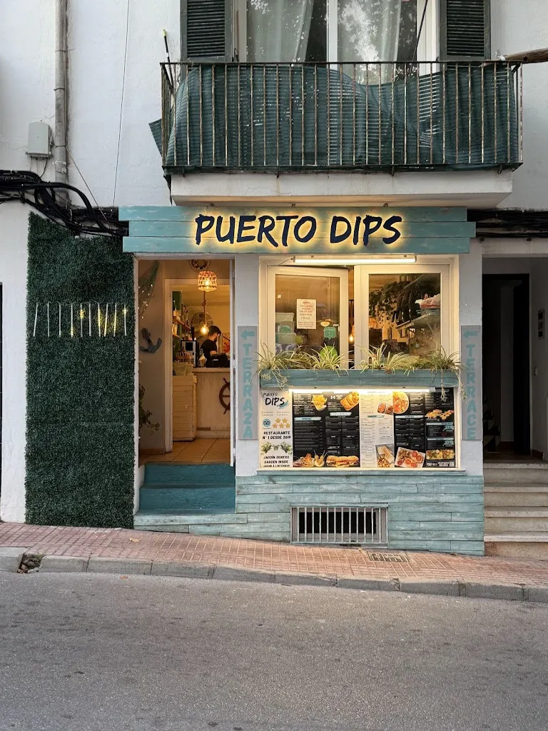 Puerto Dips_Castell Es_slider_image_2