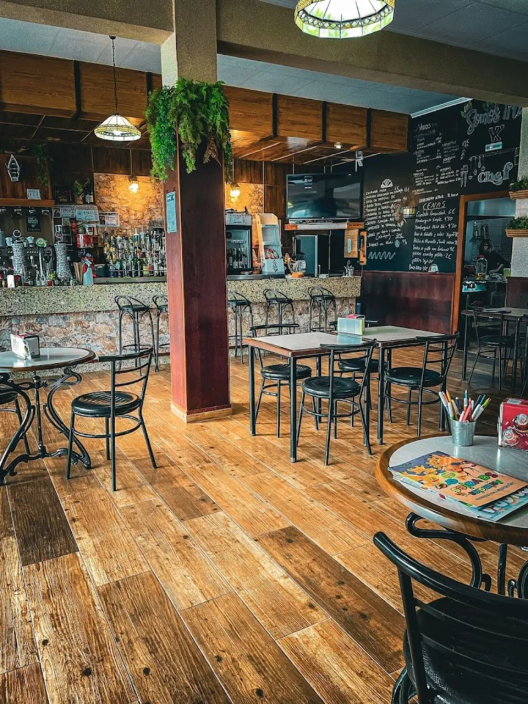 Miña Nai restaurant in Camariñas