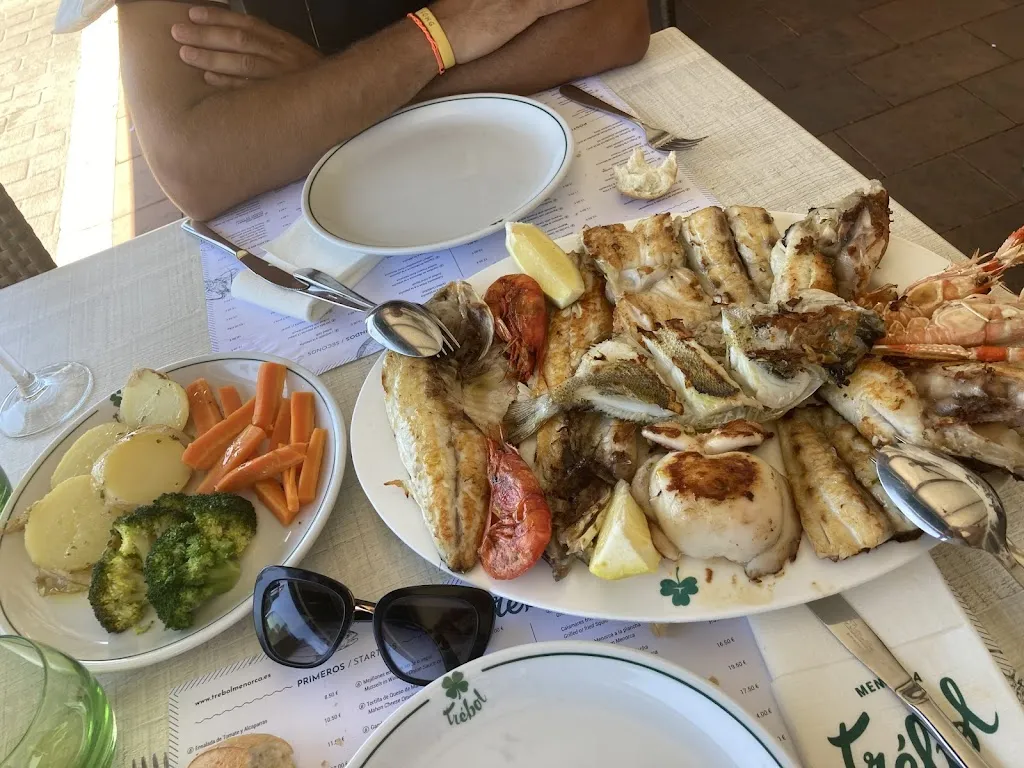 Menu_Restaurant Trébol_Castell Es_image_7