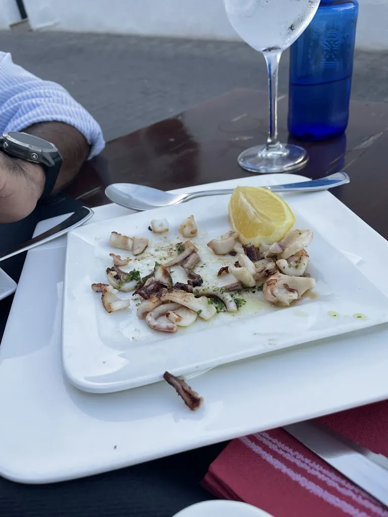 Menu_Nikki's Restaurant_Castell Es_image_5