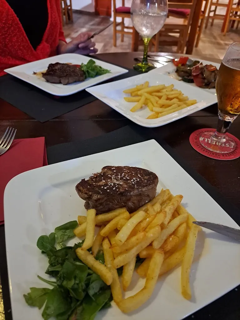 Menu_Nikki's Restaurant_Castell Es_image_6