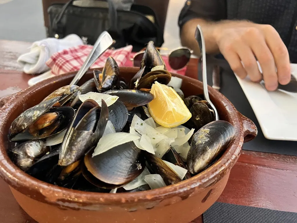 Menu_Nikki's Restaurant_Castell Es_image_8