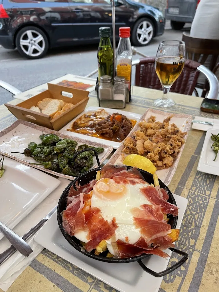 Café Bar Camacho_Castell Es_slider_image_3