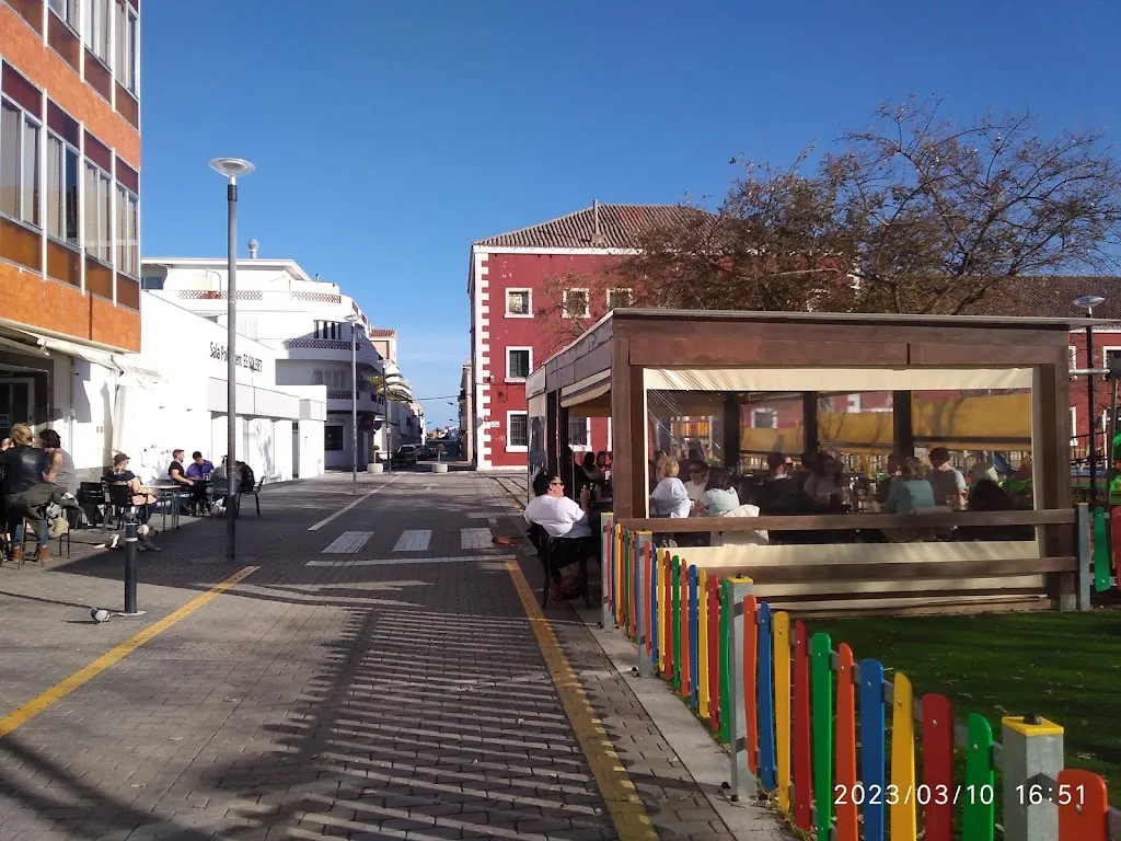 Kevin Barker_Mos Art_Castell Es_recensione