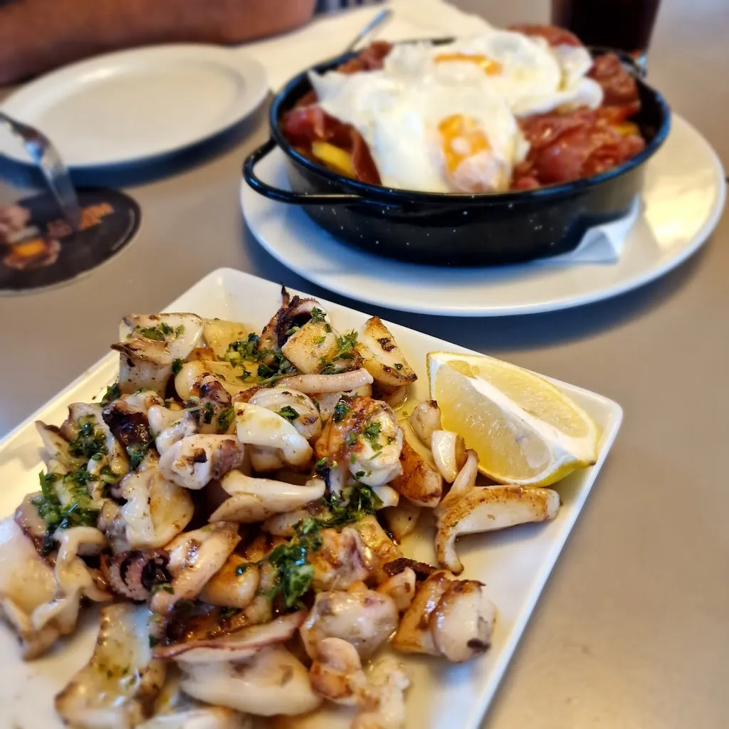 Mos Art_Castell Es_slider_image_3