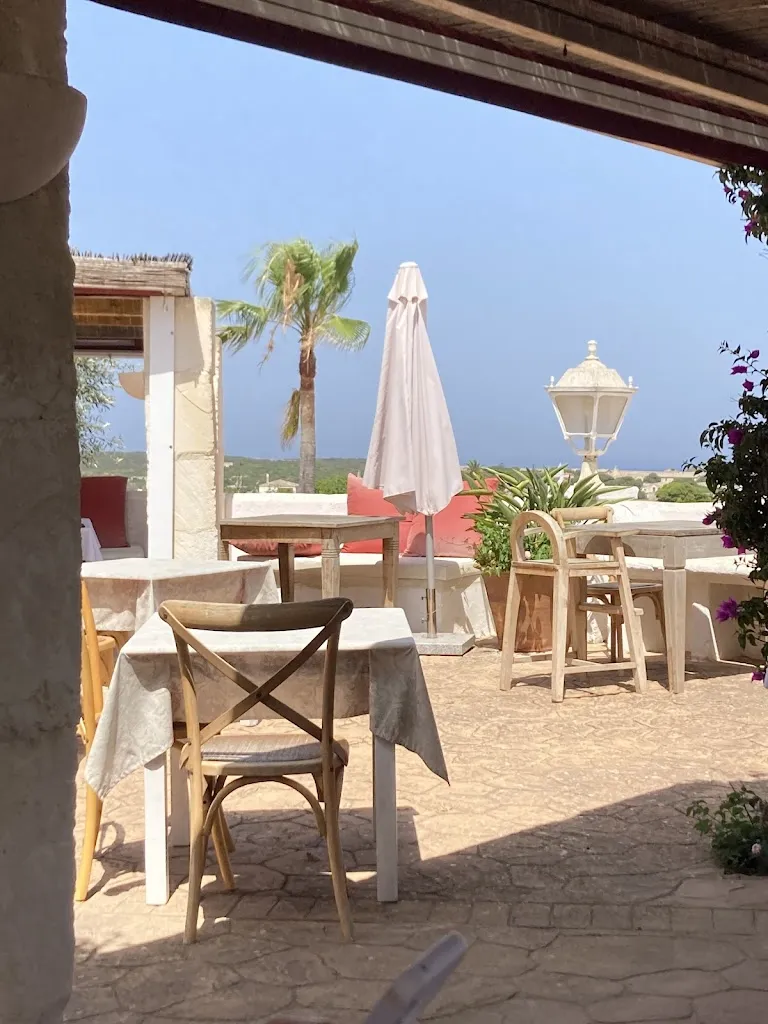 Luma Zamarreño_Can Los Son Granot_Castell Es_review